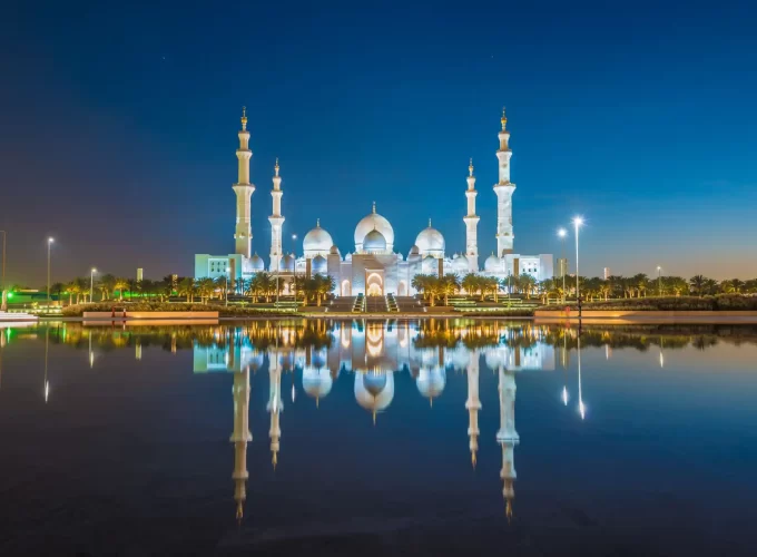 Abu Dhabi City Tour, Louvre Art Museum with tickets & Abu Dhabi Mosque tour