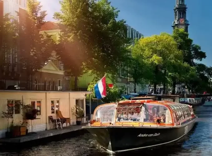 Amsterdam One Hour Boat Tour